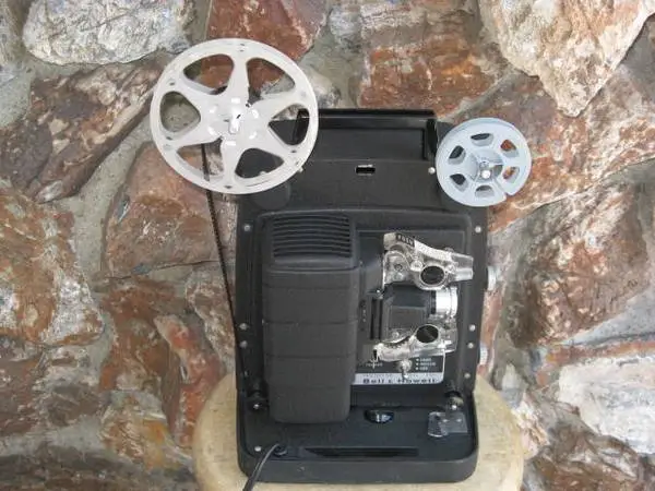 Bell & Howell 8MM Movie Projector 8mm Film Auto Thread USA