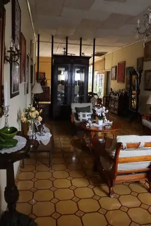 CASA GRANDE EN SANTA ANA EL SALVADOR