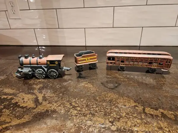 Vintage 3pc Cast Iron Locomotive Set