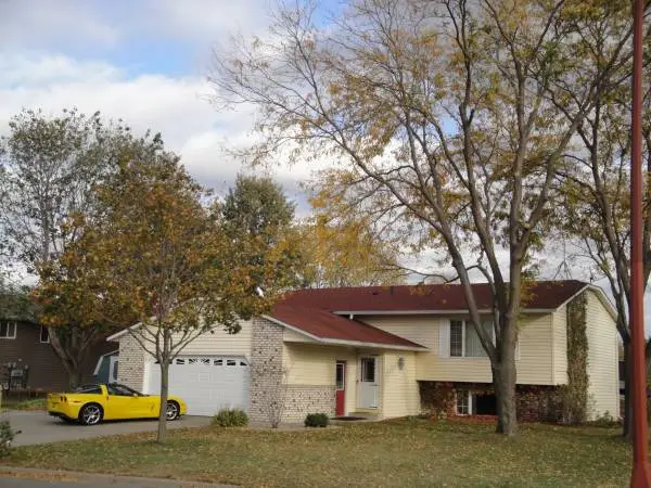 Owner occupied duplex upper