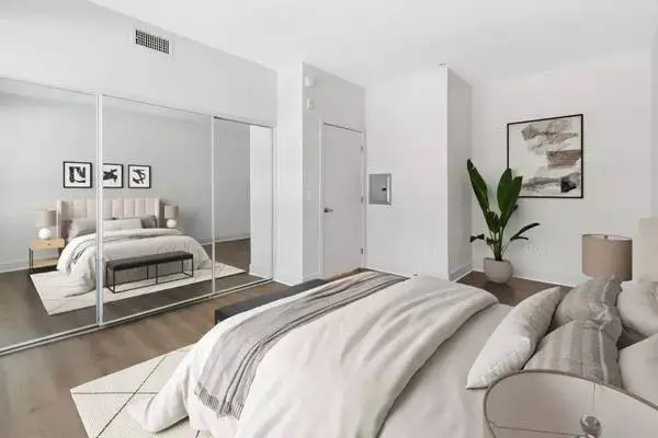Spacious and beautiful. Consider your new 2 bed / 1 bath found!
