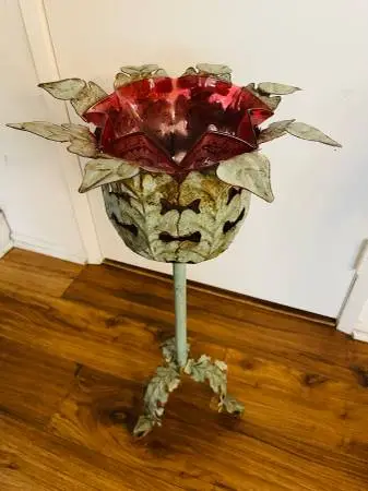 Stand pedestal wrought iron vase plant stand flower shape vintage