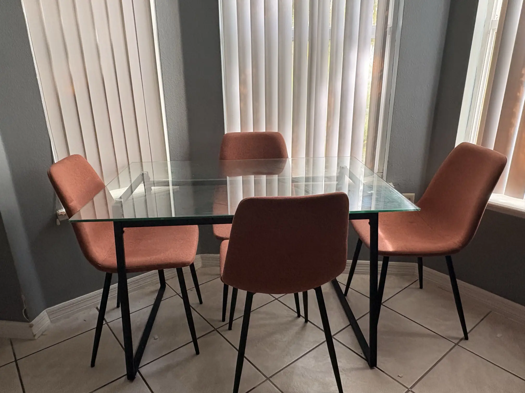 glass dining table and chairs