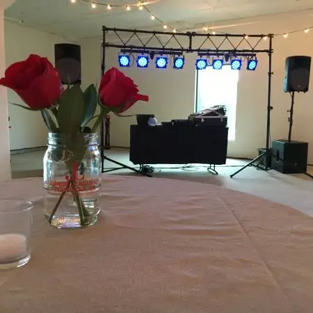 Vancouver DJ starts at $90hr DJ-Family Fun, requests, 4.5 star reviews