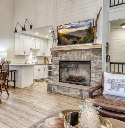 LABOR DAY///3BR-3BA//GATLINBURG//5* Slps 8-BEST LOCATION