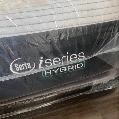 New 12.5 Serta Queen Hybrid Mattress