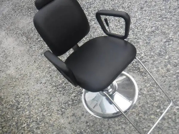 Barber or Beauty Chair Adjustible