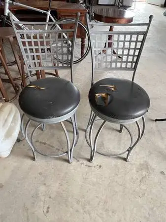 Set of 2 Swivel Barstools