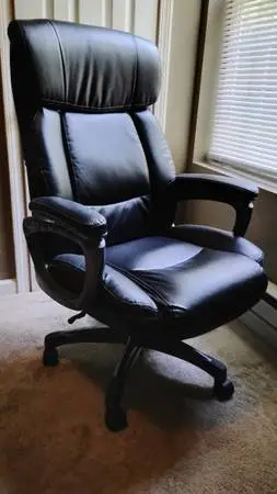 Big and tall office chair