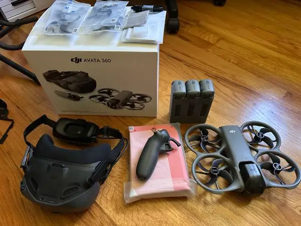 DJI Avata 360 Fly More Motion Combo, Goggles N3,3 battery
