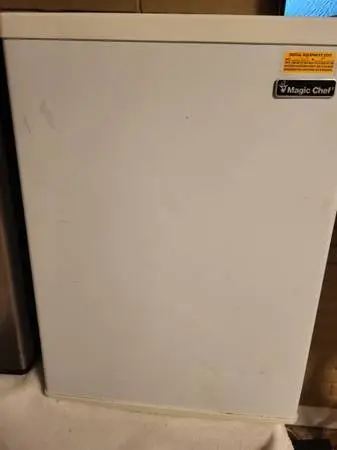 Magic Chef Mini Fridge