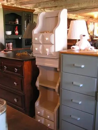 TALL NARROW SHELF!