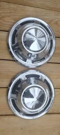 Toyota Land Cruiser HUB CAPS 1969 - 1984
