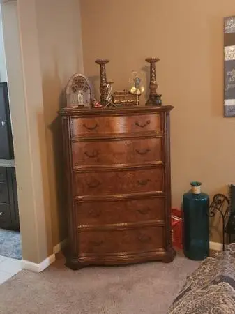 Dresser