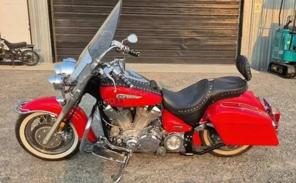 2001 Yamaha Road Star 1600 Motorcycle