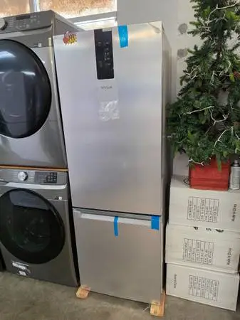 24 compact whirlpool stainless steel bottom freezer refrigerator ice