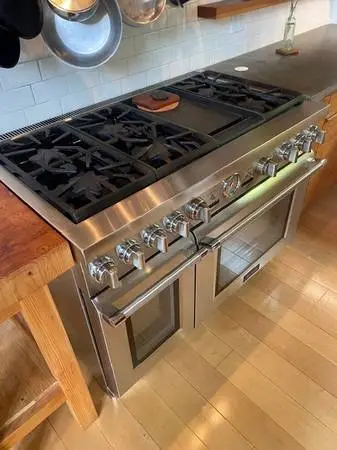 **LIKE NEW** - Thermador PRD486WDHU - Professional Gas Range