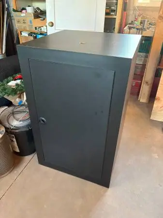 Modern expo cabinets