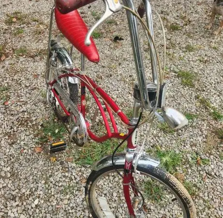 1977 Schwinn Stingray flamboyant red, 5 speed
