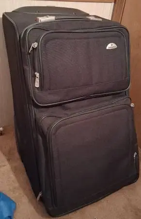 Samsonite Upright Rolling Suitcase