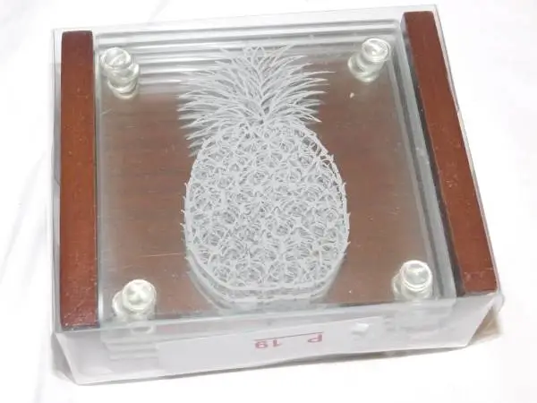 NEW FOUR PACK HOME GLASS COLLECTION PINEAPPLE GLASS COASTERS