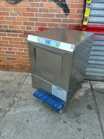 Under the counter dishwasher /restaurant equipment