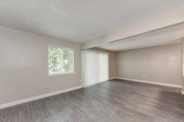 Simply beautiful 1 bed / 1 bath in prime Sacramento neighborhood