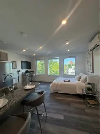 LYNN/BOSTON *STUDIO* ULTRA LOW MOVE IN COSTS!