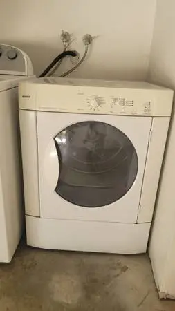 Good clean dryer - Moving Must Sell