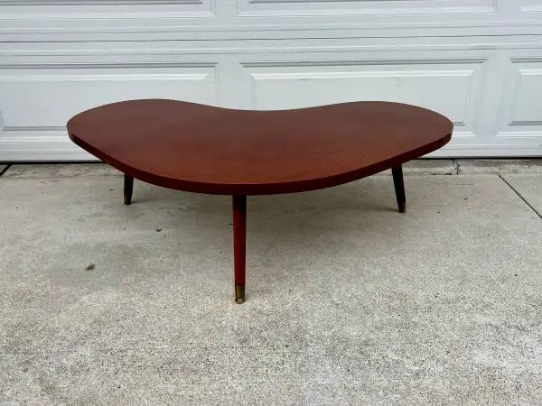 1950s Mid-Century Modern Boomerang Kidney Shaped Coffee Table MCM. 51 long 31