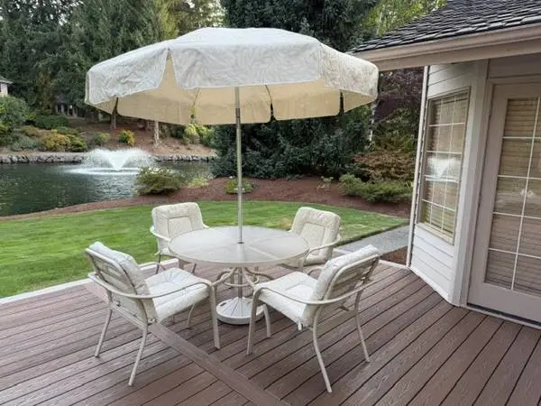 Tropitone outdoor furniture set