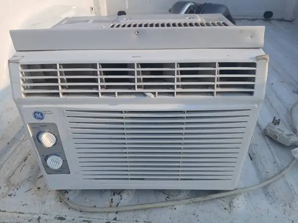 5000 BTU GE Window Air Conditioner