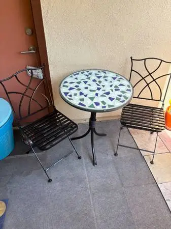 HIGH END PATIO BISTRO SET. FOLDING CHAIRS