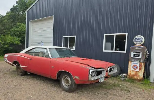 Wanted old Dodge, Plymouth, Chrysler cars. 1960s-1970s