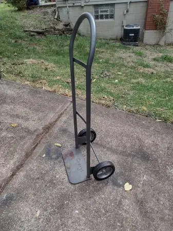 Milwaukee 2-wheel dolly