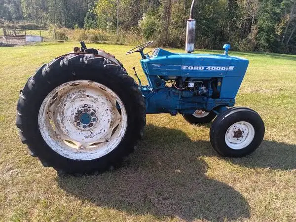 Ford 4000 Tractor
