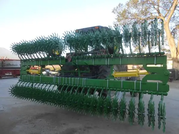 John Deere 400 31 rotary hoe