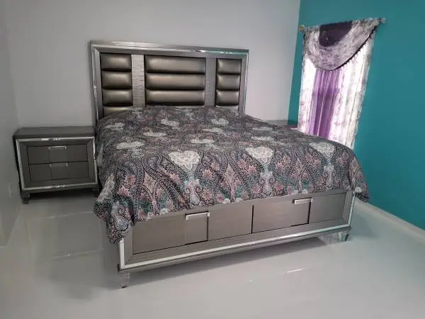 BED SET ,, NEW-- CONDITION