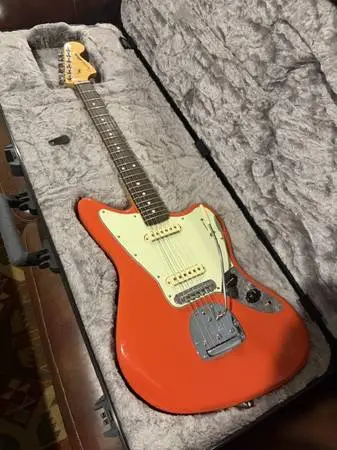 2026 Fender FSR Jaguar & Case w Upgraded Bridge Rare Color
