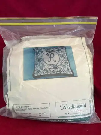 Needlepoint Kit 1148 - Cusom To Create Your own R - New