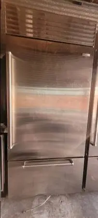 Subzero 36 ss bottom mount built in refrigerator