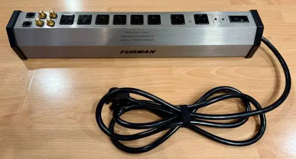 Furman PST-8D SMP EVS LiFT 15-Amp Aluminum Power Strip