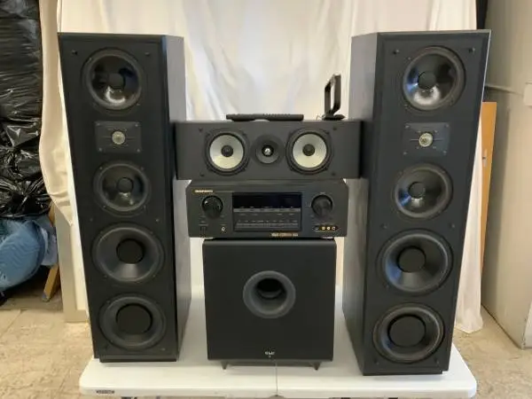 Stereo and speakers