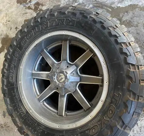 20” wheels and tires