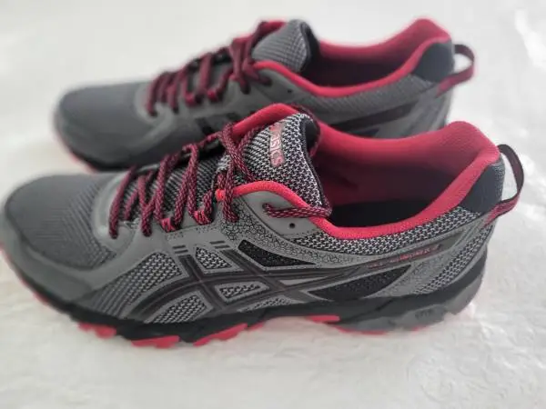 New ASICS Gel-Venture 9 Mens Size-12 Running Shoe