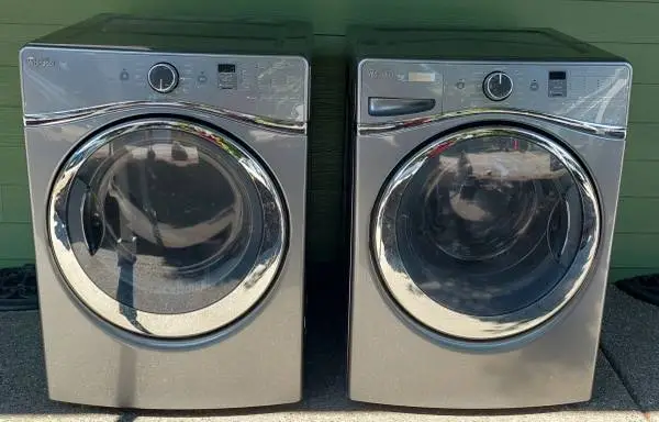 Whirlpool washer and gas dryer