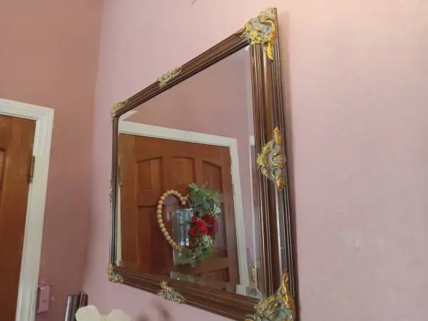 VERY BEAUTIFUL LARGE MIRROR 39X 28 with GOLD details. PLEASE CALL AS