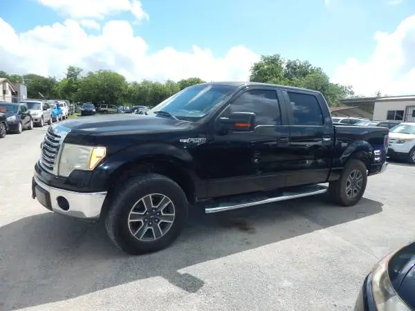2011 Ford F150 Crew Cab v6 Automatic,