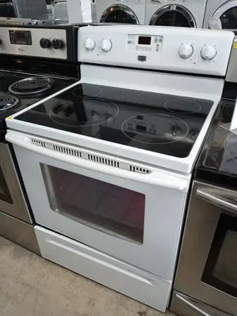 ★Maytag white glass-top stove