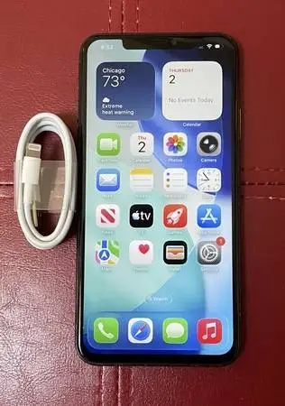 IPHONE 11 PRO MAX - ANY SIM CARD WORKS. UNLOCKED FOR ANY CARRIER